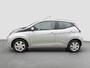Toyota Aygo 1.0 69pk VVT-i x-play Automaat | Airco | Achteruitrijcamera | Parkeersensoren achter | Metallic lak | Elektrische spigels | Mulitmedia