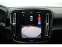 Volvo XC40 Single Motor Extended Range Plus 82 kWh | Adaptive Cruise & Pilot Assist | Semi Elektr. Trekhaak | Park Assist Voor & Achter | Camera Achter | 19" Velgen |