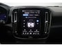 Volvo XC40 Single Motor Extended Range Plus 82 kWh | Adaptive Cruise & Pilot Assist | Semi Elektr. Trekhaak | Park Assist Voor & Achter | Camera Achter | 19" Velgen |