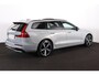 Volvo V60 T6 Recharge AWD Plus Dark - Panorama/schuifdak - IntelliSafe Assist & Surround - 360º Camera - Harman/Kardon audio - Verwarmde voorstoelen, stuur & achterbank - Parkeersensoren voor & achter - Elektr. bedienb. voorstoelen met geheugen - Head up display - Extra getint glas - 19' LMV