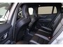 Volvo V60 T6 Recharge AWD Plus Dark - Panorama/schuifdak - IntelliSafe Assist & Surround - 360º Camera - Harman/Kardon audio - Verwarmde voorstoelen, stuur & achterbank - Parkeersensoren voor & achter - Elektr. bedienb. voorstoelen met geheugen - Head up display - Extra getint glas - 19' LMV