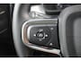 Volvo XC40 B4 197PK Plus Dark | Harman/Kardon Premium Audio | Adaptive Cruise & Pilot Assist | Semi elektrische trekhaak | Verwarmbare voorstoelen | Verwarmbaar stuurwiel | Premium audio by Harman Kardon | 18" Velgen | Power Seats incl. Memory |