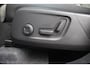 Volvo XC40 B4 197PK Plus Dark | Harman/Kardon Premium Audio | Adaptive Cruise & Pilot Assist | Semi elektrische trekhaak | Verwarmbare voorstoelen | Verwarmbaar stuurwiel | Premium audio by Harman Kardon | 18" Velgen | Power Seats incl. Memory |