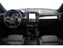 Volvo XC40 B4 197PK Plus Dark | Harman/Kardon Premium Audio | Adaptive Cruise & Pilot Assist | Semi elektrische trekhaak | Verwarmbare voorstoelen | Verwarmbaar stuurwiel | Premium audio by Harman Kardon | 18" Velgen | Power Seats incl. Memory |