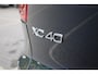 Volvo XC40 B4 197PK Plus Dark | Harman/Kardon Premium Audio | Adaptive Cruise & Pilot Assist | Semi elektrische trekhaak | Verwarmbare voorstoelen | Verwarmbaar stuurwiel | Premium audio by Harman Kardon | 18" Velgen | Power Seats incl. Memory |