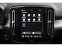 Volvo XC40 B4 197PK Plus Dark | Harman/Kardon Premium Audio | Adaptive Cruise & Pilot Assist | Semi elektrische trekhaak | Verwarmbare voorstoelen | Verwarmbaar stuurwiel | Premium audio by Harman Kardon | 18" Velgen | Power Seats incl. Memory |
