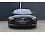 Volvo S60 B4 Plus Dark | Harman Kardon Premium Sound | 20'' lichtmetalen velgen | Elektrisch verstelbare stoelen met geheugen | Elektrisch uitklapbare trekhaak | Stuur en stoelverwarming | Achteruitrijcamera | Keyless | Google Navigatie |