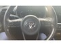 Toyota Yaris Cross 1.5 Hybrid Adventure AUTOMAAT | CAMERA | STOEL & STUURVERWARMING | JBL BOX | TREKHAAK | CLIMA | ELEKTRISCHE KOFFERKLEP | LMV | APPLE CARPLAY | DEALER ONDERHOUDEN | 12 MAANDEN BOVAG GARANTIE |