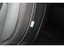 Volvo XC90 T8 Plug-in hybrid AWD Ultra Dark | Luchtvering | Verwarmbare voorstoelen met massage en ventilatie | Head-up display | 360 graden camera | Bowers & Wilkins High End Audio | Semi Elektr. Trekhaak | Apple carplay/Android auto | Google Services | 22" Velgen |