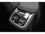 Volvo XC90 T8 Plug-in hybrid AWD Ultra Dark | Luchtvering | Verwarmbare voorstoelen met massage en ventilatie | Head-up display | 360 graden camera | Bowers & Wilkins High End Audio | Semi Elektr. Trekhaak | Apple carplay/Android auto | Google Services | 22" Velgen |