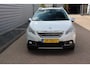 Peugeot 2008 1.2 PureTech Allure O.a: PDC, Clima, Navi, Cruise, Pano, Trekhaak, Etc. All-in prijs!