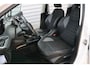 Peugeot 2008 1.2 PureTech Allure O.a: PDC, Clima, Navi, Cruise, Pano, Trekhaak, Etc. All-in prijs!