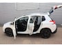 Peugeot 2008 1.2 PureTech Allure O.a: PDC, Clima, Navi, Cruise, Pano, Trekhaak, Etc. All-in prijs!