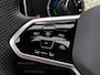 Volkswagen Touareg 3.0TSI 340kW/462PK R-line · Panoramadak · Trekhaak · Leder · Luchtvering