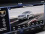 Volkswagen Touareg 3.0TSI 340kW/462PK R-line · Panoramadak · Trekhaak · Leder · Luchtvering