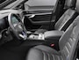 Volkswagen Touareg 3.0TSI 340kW/462PK R-line · Panoramadak · Trekhaak · Leder · Luchtvering