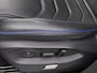 Volkswagen Touareg 3.0TSI 340kW/462PK R-line · Panoramadak · Trekhaak · Leder · Luchtvering