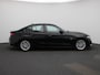 BMW 3-Serie 320e | WORDT VERWACHT | APPLE CARPLAY | ANDROID AUTO | LEDER | NAVIGATIE | LED VERLICHTING | LICHTMETALEN VELGEN | PARKEERSENSOREN | DAB RADIO | BLUETOOTH |