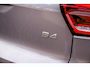 Volvo XC40 2.0 B4 Plus Dark | Trekhaak | Panoramadak | Harman Kardon Audio | Achteruitrijcamera | Parkeersensoren | Keyless Entry | Elektrische Achterklep | Elektrisch Verstelbare Voorstoelen | Stoelverwarming | Google Navigatie | Apple Carplay | Android Auto | Lichtmetalen Velgen 18 inch