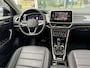 Volkswagen T-Roc 1.5 TSI 150pk Automaat / Panoramadak / Leder / IQ Light / Camera