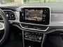 Volkswagen T-Roc 1.5 TSI 150pk Automaat / Panoramadak / Leder / IQ Light / Camera