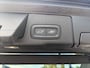 Volvo XC60 2.0 T6 Plug-in hybrid AWD Ultra Dark | Luchtvering | BLIS | Harman Kardon | Stoel + Stuur Verwarming |  360 Camera | Panoramadak |