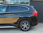 BMW X1 SDrive18i High Executive/SportStoelen+LED+Trekhaak
