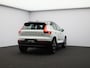 Volvo XC40 2.0 B4 Plus Black Edition / Stoel- + stuurwielverwarming / Elektr. stoelverstelling / Harman Kardon Audio / Nubuck / Achteruitrijcamera / 20" / Pilot Assist / BLIS