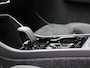 Volvo XC40 2.0 B4 Plus Black Edition / Stoel- + stuurwielverwarming / Elektr. stoelverstelling / Harman Kardon Audio / Nubuck / Achteruitrijcamera / 20" / Pilot Assist / BLIS