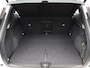 Volvo XC40 2.0 B4 Plus Black Edition / Stoel- + stuurwielverwarming / Elektr. stoelverstelling / Harman Kardon Audio / Nubuck / Achteruitrijcamera / 20" / Pilot Assist / BLIS