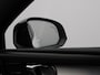 Volvo XC40 2.0 B4 Plus Black Edition / Stoel- + stuurwielverwarming / Elektr. stoelverstelling / Harman Kardon Audio / Nubuck / Achteruitrijcamera / 20" / Pilot Assist / BLIS