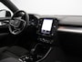 Volvo XC40 2.0 B4 Plus Black Edition / Stoel- + stuurwielverwarming / Elektr. stoelverstelling / Harman Kardon Audio / Nubuck / Achteruitrijcamera / 20" / Pilot Assist / BLIS