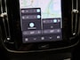 Volvo XC40 2.0 B4 Plus Black Edition / Stoel- + stuurwielverwarming / Elektr. stoelverstelling / Harman Kardon Audio / Nubuck / Achteruitrijcamera / 20" / Pilot Assist / BLIS