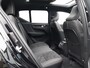 Volvo XC40 2.0 B4 Plus Dark / Pano. dak / Elektr. stoelverstelling / Stoel- + stuurwielverwarming / Harmand Kardon Audio / 19" / BLIS