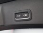 Volvo XC40 2.0 B4 Plus Dark / Pano. dak / Elektr. stoelverstelling / Stoel- + stuurwielverwarming / Harmand Kardon Audio / 19" / BLIS