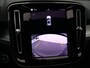 Volvo XC40 2.0 B4 Plus Dark / Pano. dak / Elektr. stoelverstelling / Stoel- + stuurwielverwarming / Harmand Kardon Audio / 19" / BLIS