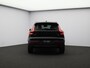 Volvo XC40 2.0 B4 Plus Dark / Pano. dak / Elektr. stoelverstelling / Stoel- + stuurwielverwarming / Harmand Kardon Audio / 19" / BLIS