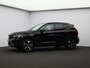 Volvo XC40 2.0 B4 Plus Dark / Pano. dak / Elektr. stoelverstelling / Stoel- + stuurwielverwarming / Harmand Kardon Audio / 19" / BLIS