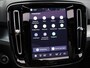 Volvo XC40 2.0 B4 Plus Dark / Pano. dak / Elektr. stoelverstelling / Stoel- + stuurwielverwarming / Harmand Kardon Audio / 19" / BLIS