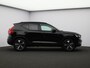 Volvo XC40 2.0 B4 Plus Dark / Pano. dak / Elektr. stoelverstelling / Stoel- + stuurwielverwarming / Harmand Kardon Audio / 19" / BLIS