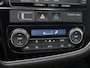 Mitsubishi Outlander 2.0 PHEV instyle+ Navigatie Climate Control Panoramadak Parkeerhulp Stoelverwarming Adaptieve Cruise Control Licht metalen velgen