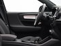 Volvo XC40 2.0 B4 Plus Dark / Pano. dak / Elektr. stoelverstelling / Stoel- + stuurwielverwarming / Harman Kardon Audio / BLIS