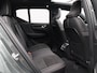 Volvo XC40 2.0 B4 Plus Dark / Pano. dak / Elektr. stoelverstelling / Stoel- + stuurwielverwarming / Harman Kardon Audio / BLIS