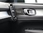 Volvo XC40 2.0 B4 Plus Dark / Pano. dak / Elektr. stoelverstelling / Stoel- + stuurwielverwarming / Harman Kardon Audio / BLIS
