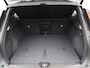Volvo XC40 2.0 B4 Plus Dark / Pano. dak / Elektr. stoelverstelling / Stoel- + stuurwielverwarming / Harman Kardon Audio / BLIS