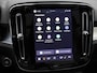 Volvo XC40 2.0 B4 Plus Dark / Pano. dak / Elektr. stoelverstelling / Stoel- + stuurwielverwarming / Harman Kardon Audio / BLIS