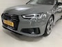 Audi A4 Avant 40 TFSI Sport S line black edition / Panoramisch Schuif/Kantel dak / S-Line Interieur / Navigatie / Camera / Keyless Entry & Go / Wegklapbare trekhaak / DAB / Elektrische Achterklep / Dual Zone Climate Control / Cruise Control /