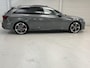 Audi A4 Avant 40 TFSI Sport S line black edition / Panoramisch Schuif/Kantel dak / S-Line Interieur / Navigatie / Camera / Keyless Entry & Go / Wegklapbare trekhaak / DAB / Elektrische Achterklep / Dual Zone Climate Control / Cruise Control /