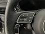 Audi A4 Avant 40 TFSI Sport S line black edition / Panoramisch Schuif/Kantel dak / S-Line Interieur / Navigatie / Camera / Keyless Entry & Go / Wegklapbare trekhaak / DAB / Elektrische Achterklep / Dual Zone Climate Control / Cruise Control /