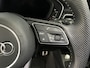 Audi A4 Avant 40 TFSI Sport S line black edition / Panoramisch Schuif/Kantel dak / S-Line Interieur / Navigatie / Camera / Keyless Entry & Go / Wegklapbare trekhaak / DAB / Elektrische Achterklep / Dual Zone Climate Control / Cruise Control /